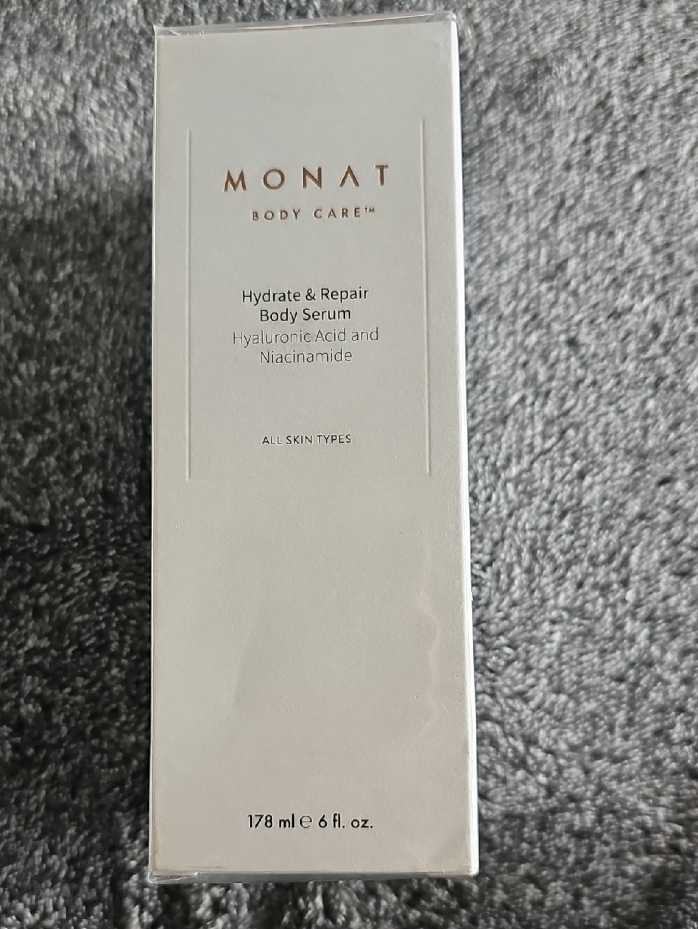 MONAT Hydrate & Repair Body Serum - White